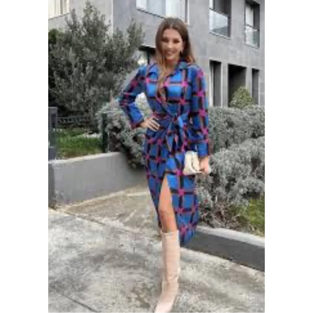 Zara Printed Wrap Midi Dress - Picture 2 of 14
